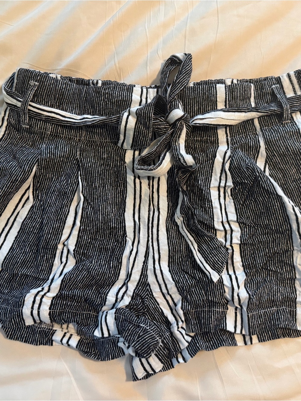 Striped Tie-Waist Women's Shorts - Black & White